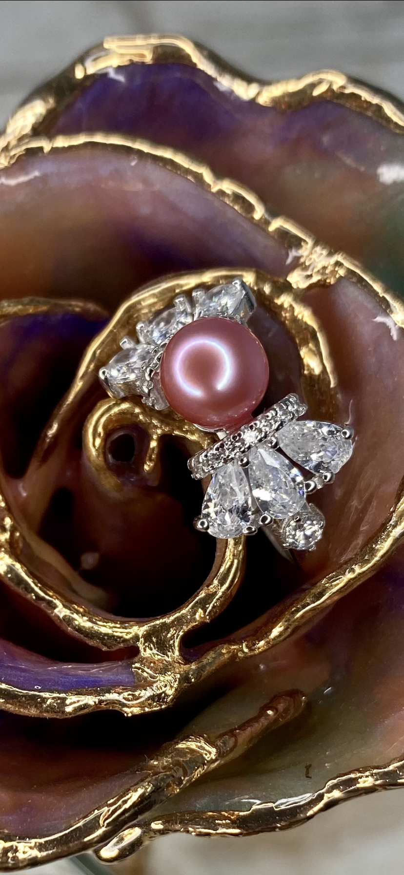 RoseLee Crystals and Pearls LLC